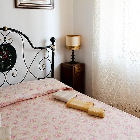 Guesthouse Stazione Pisa Centro Guest house *